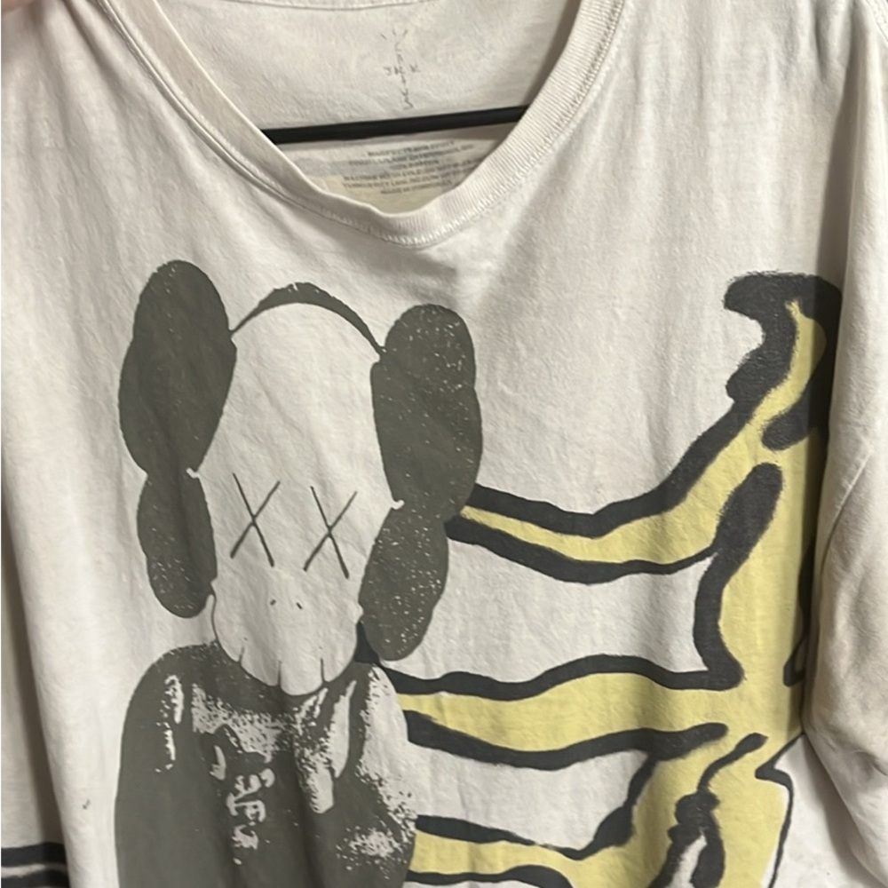 Travis Scott X kaws fragment tee